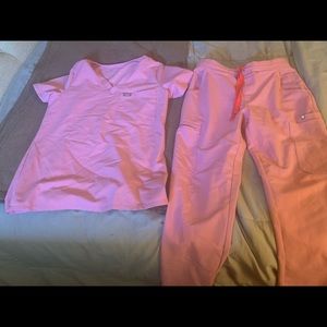 Figs Scrub Set-Chalk Pink